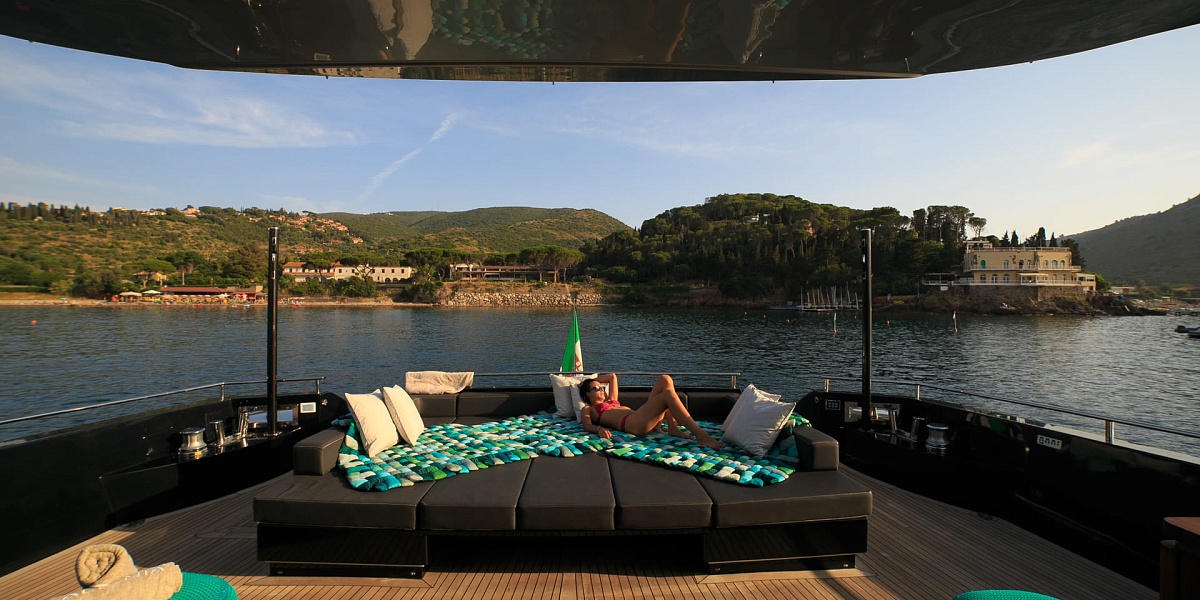 Аренда мега яхты 	Italcraft 105 Alemia В Италии